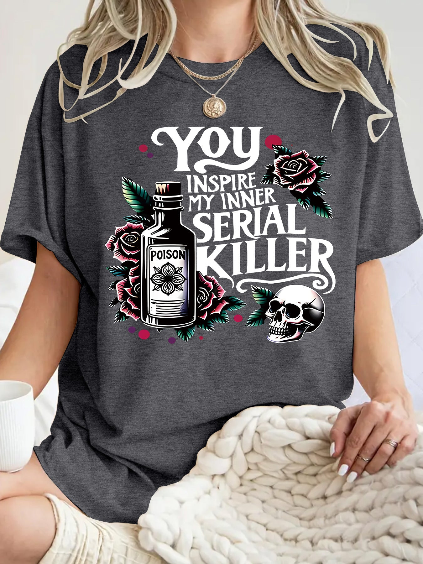 T-shirt Halloween letters and wizard hat