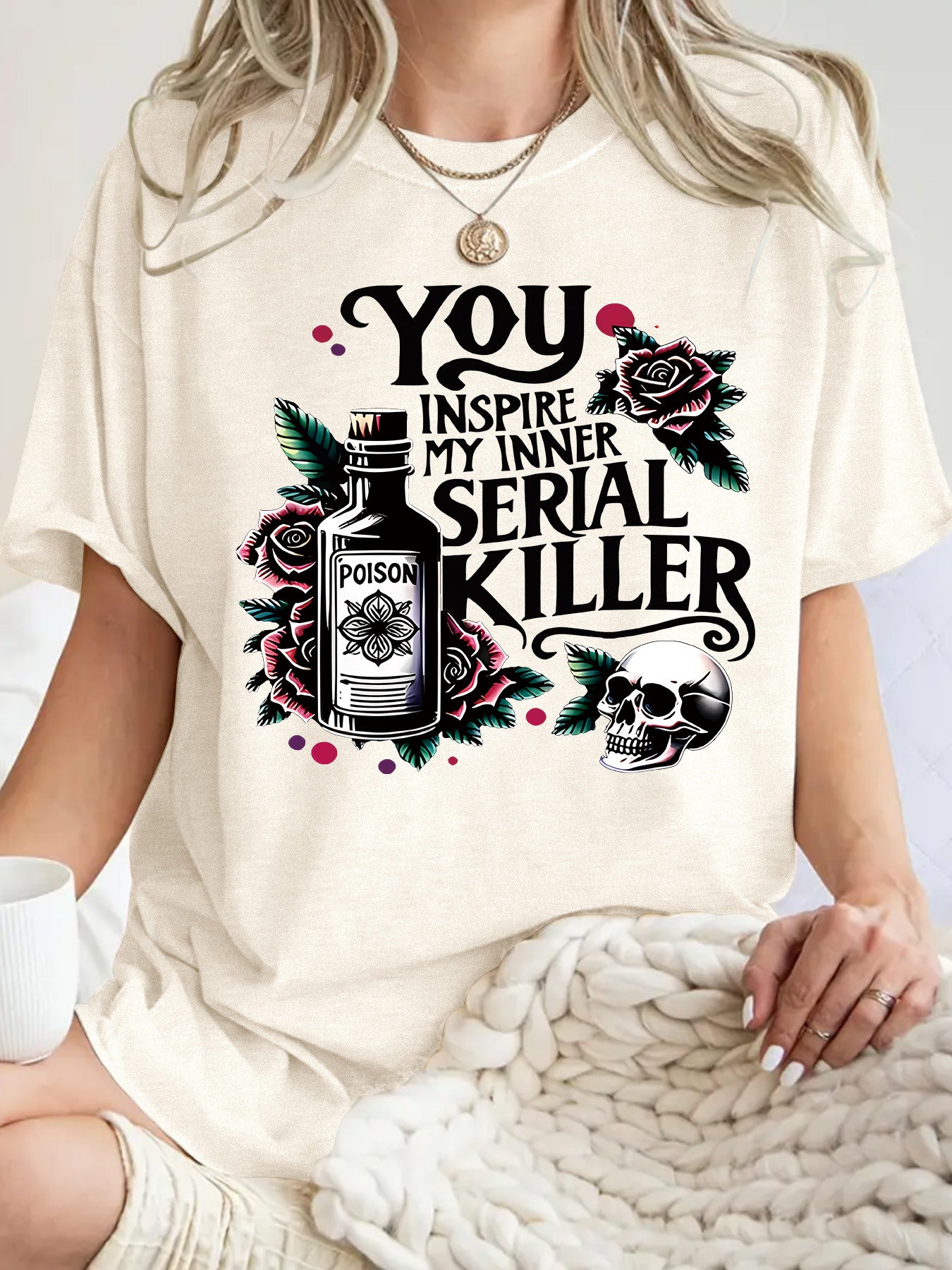 T-shirt Halloween letters and wizard hat