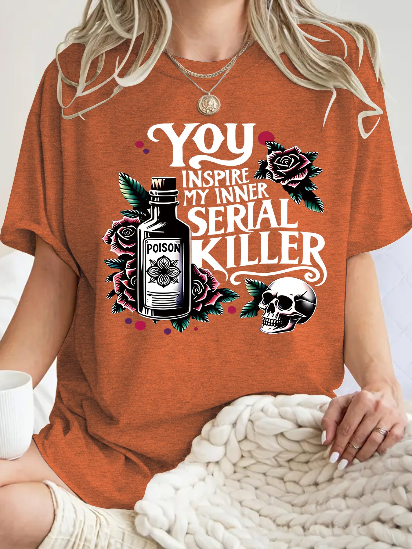 T-shirt Halloween letters and wizard hat